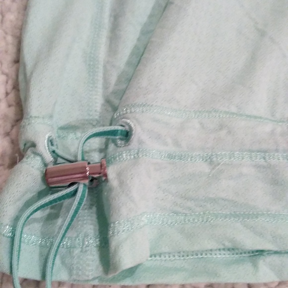 Lululemon Tank Top "Take Me" with Pull-tie Bottom String Sz 10 - Picture 10 of 12